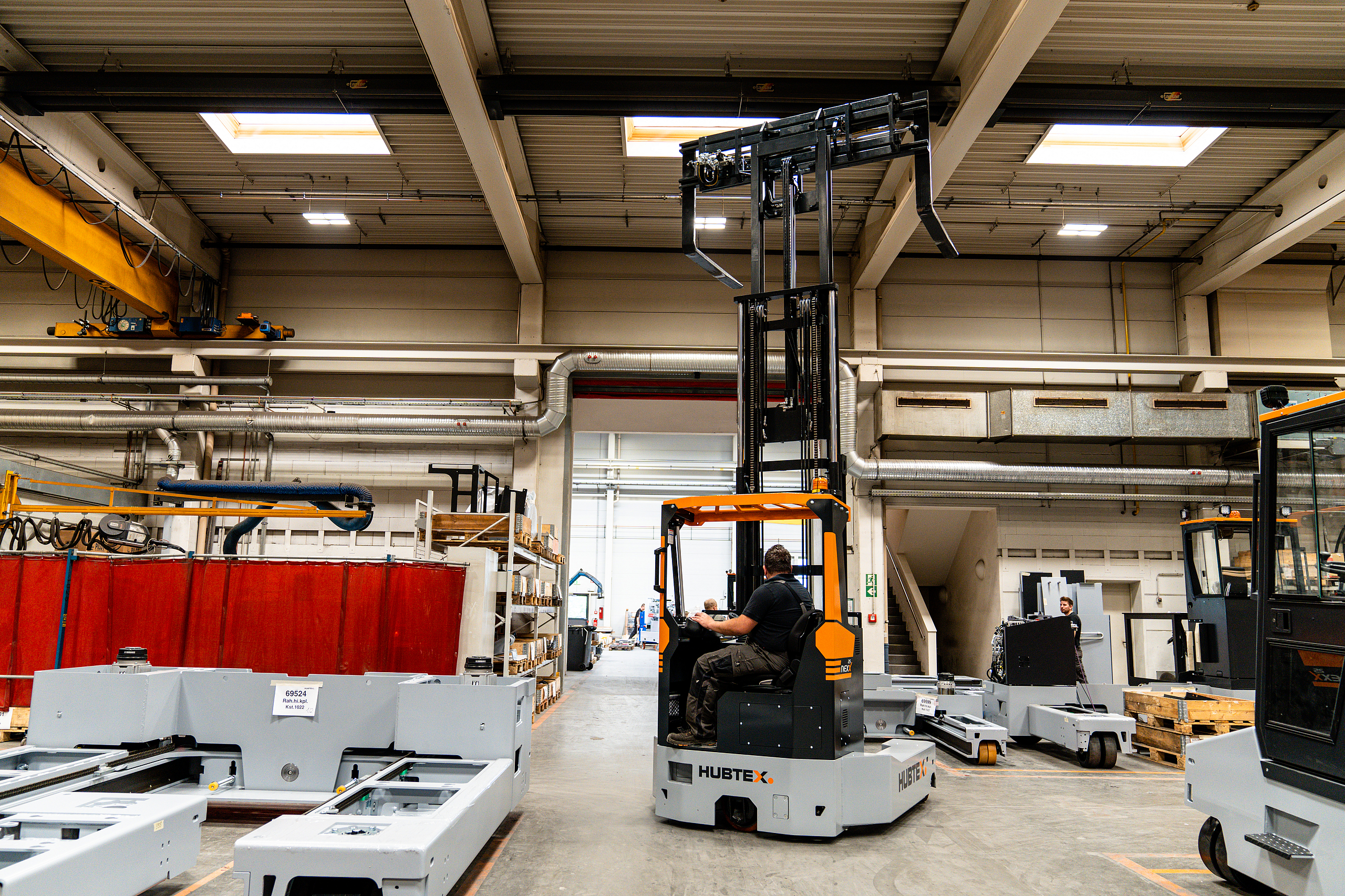 Electric Reach Truck